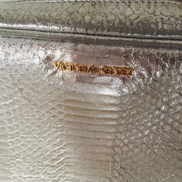 Victoria’s Secret Silver Crossbody  Chain Strap - Picture 8 of 8